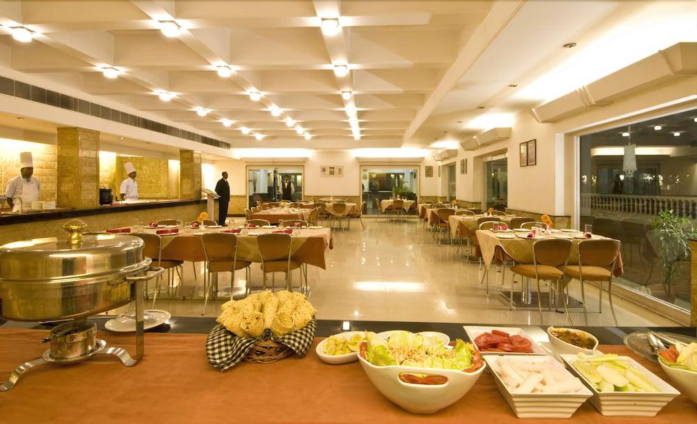 Grand Hotel Agra  Dış mekan fotoğraf