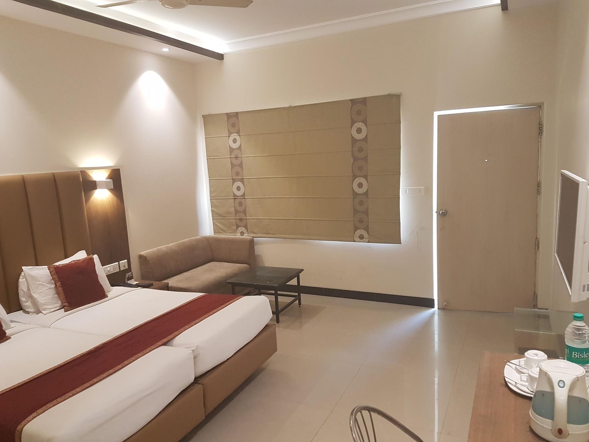 Grand Hotel Agra  Dış mekan fotoğraf
